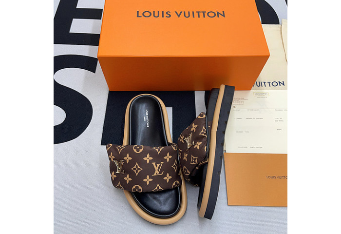 LV SANDALS