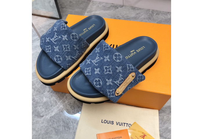 LV SANDALS