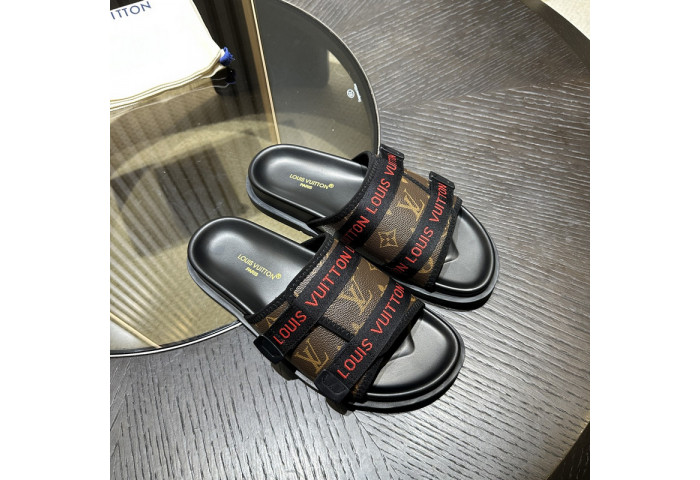 LV SANDALS