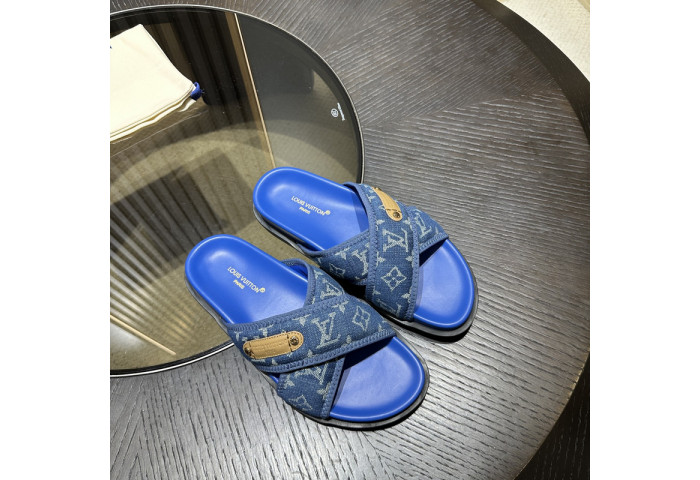 LV SANDALS