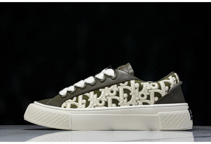 D10r b33 sneaker (eu38-46)