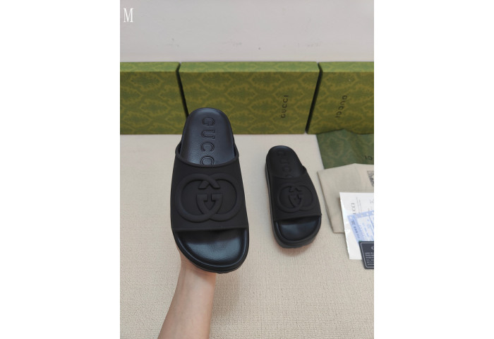 GUCC SANDALS