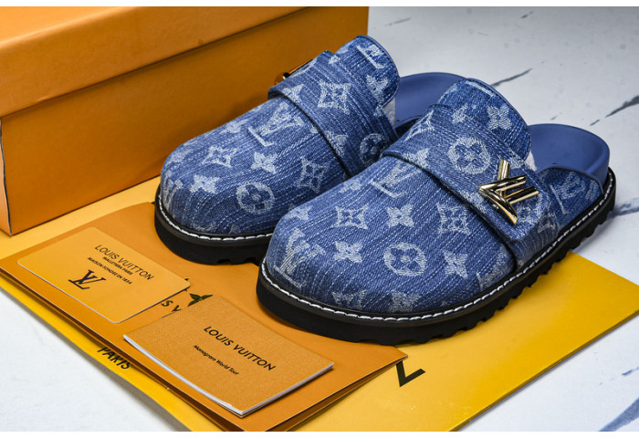 LV SANDALS