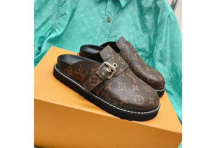 LV SANDALS