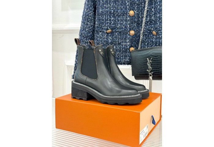 LV Boots (women)