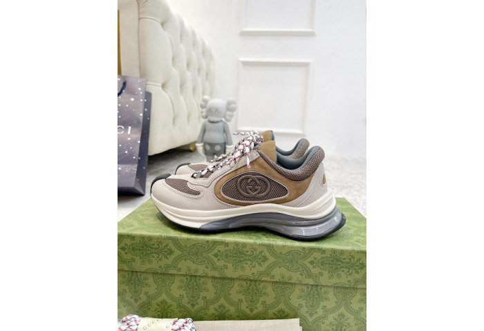 Gvc*1 run sneaker