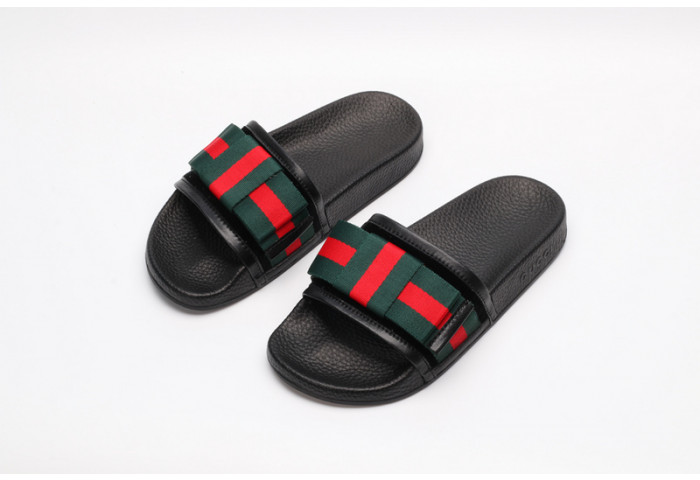 Gv*c sandals