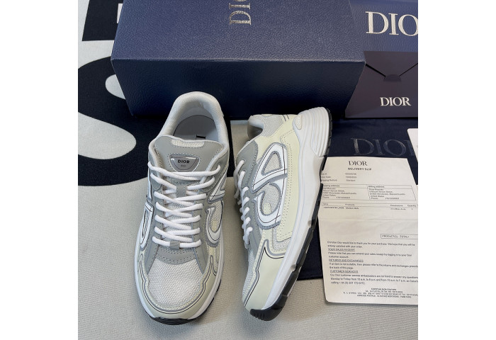 D10r b30 sneaker