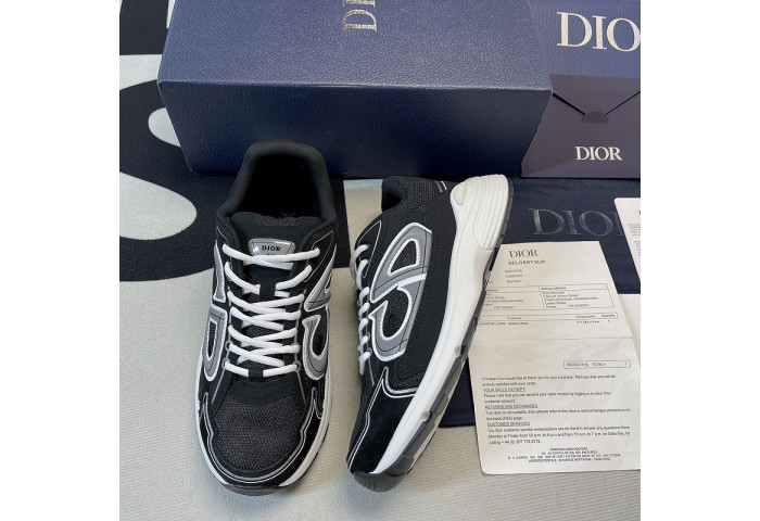 D10r b30 sneaker