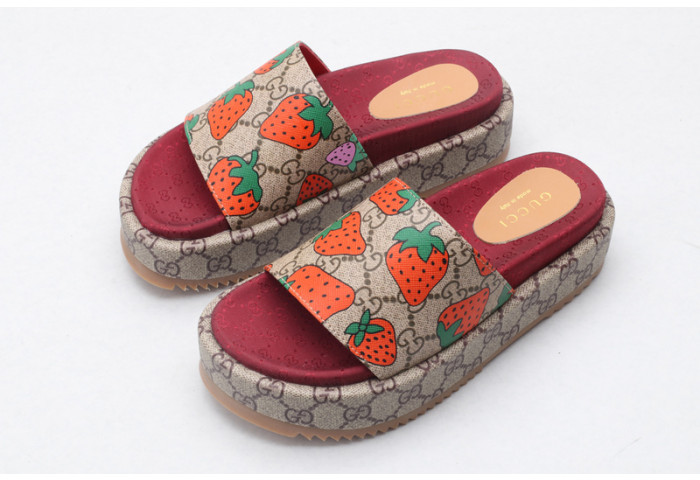 Gv*c sandals
