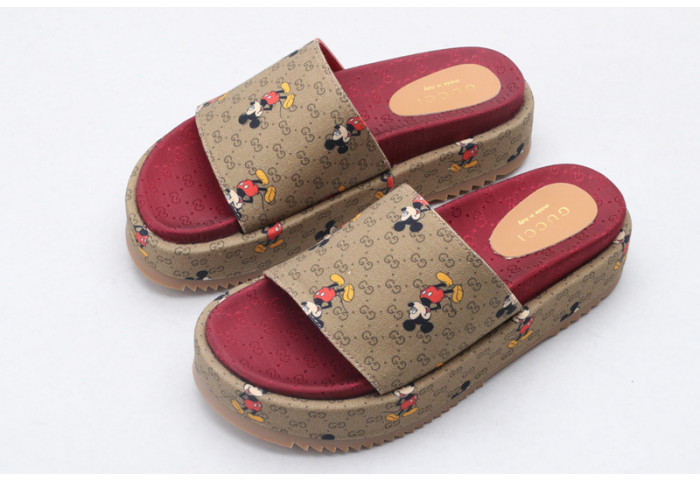 Gv*c sandals