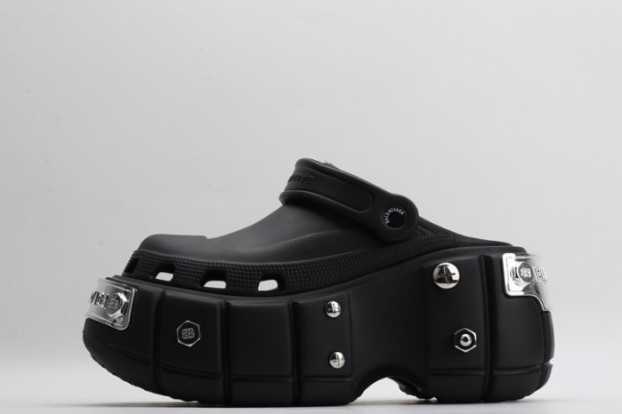 ba1en*iaga x Cr0c5 hardCr0c5 sandal