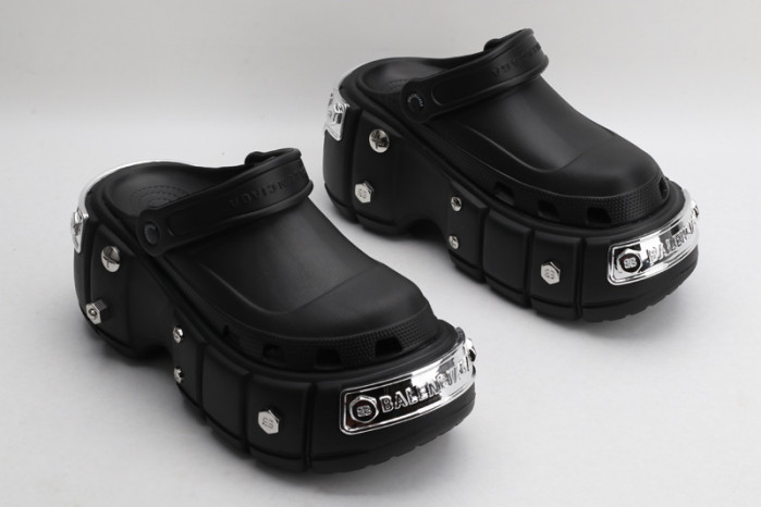 ba1en*iaga x Cr0c5 hardCr0c5 sandal