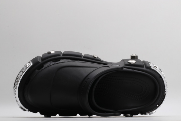 ba1en*iaga x Cr0c5 hardCr0c5 sandal