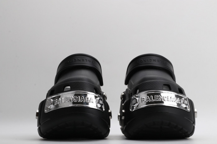 ba1en*iaga x Cr0c5 hardCr0c5 sandal