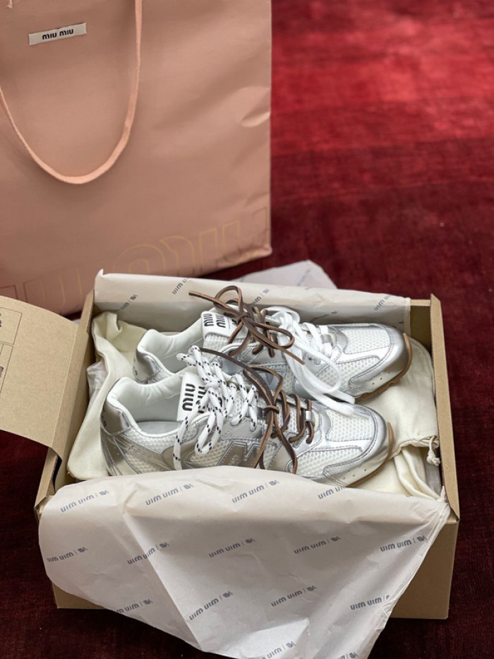 new Ba1an*e x m1um1u sneaker