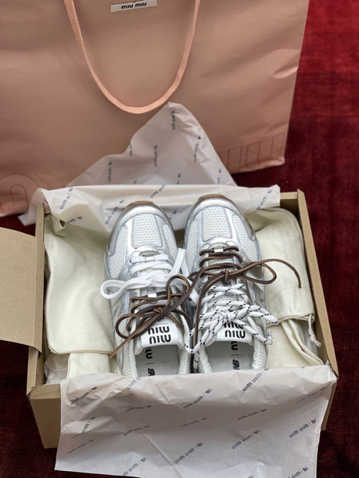new Ba1an*e x m1um1u sneaker