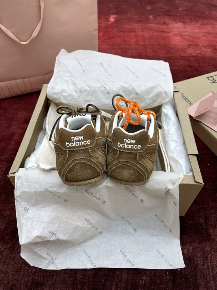 new Ba1an*e x m1um1u sneaker