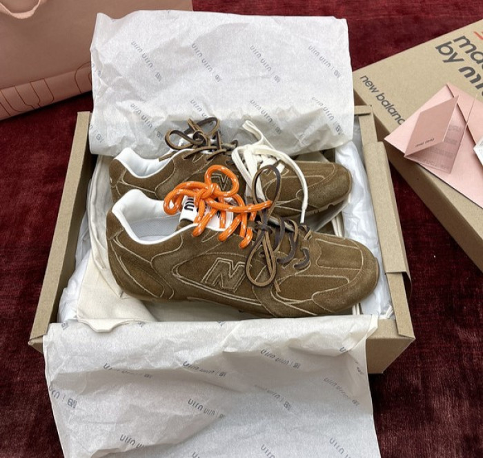new Ba1an*e x m1um1u sneaker