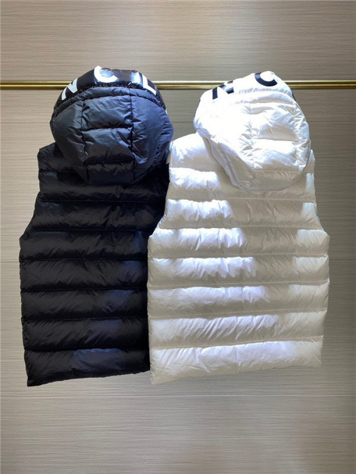 M0nc1er vest