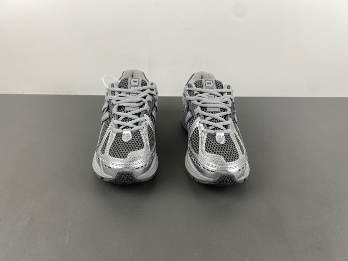 new Ba1an*e 1906r harbor grey