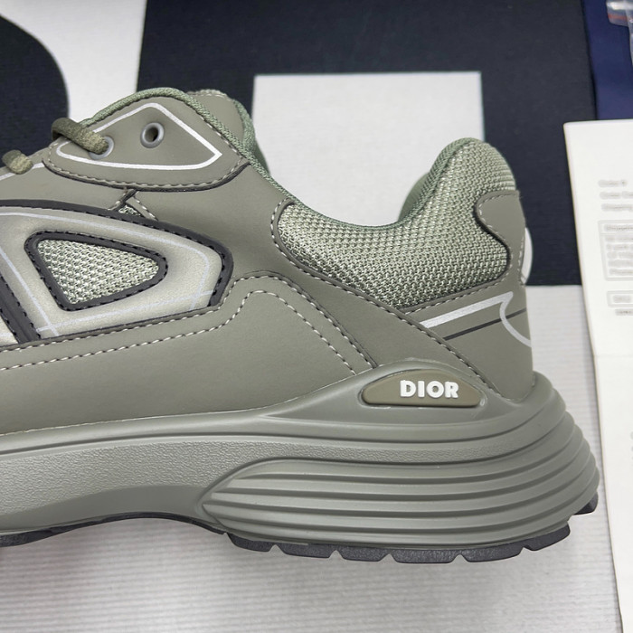 D10r b30 sneaker