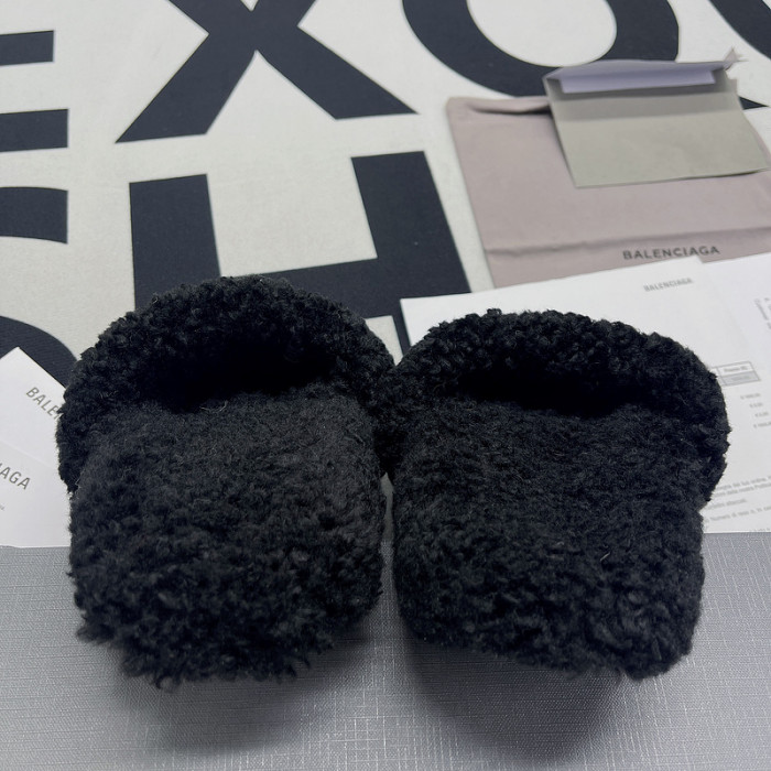 Ba1en*iaga furry slide