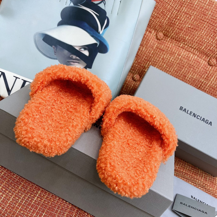 Ba1en*iaga furry slide
