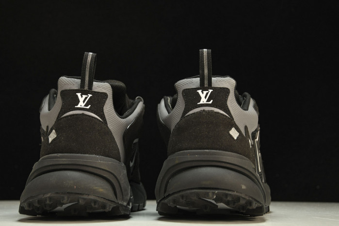lv runner tatic sneaker