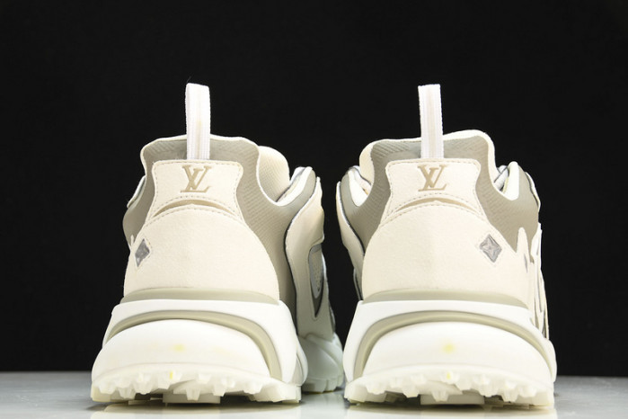 lv runner tatic sneaker