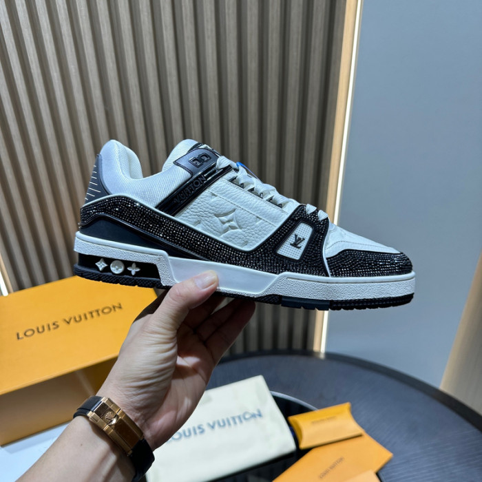lv trainer sneaker (crystal cusT0mize)