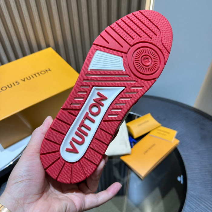 lv trainer sneaker (crystal cusT0mize)