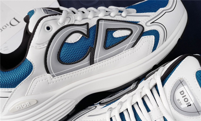 D*or b30 sneaker