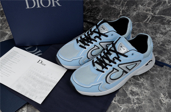 D10r b30 sneaker