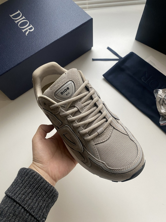 D10r b30 sneaker (eu35-47)