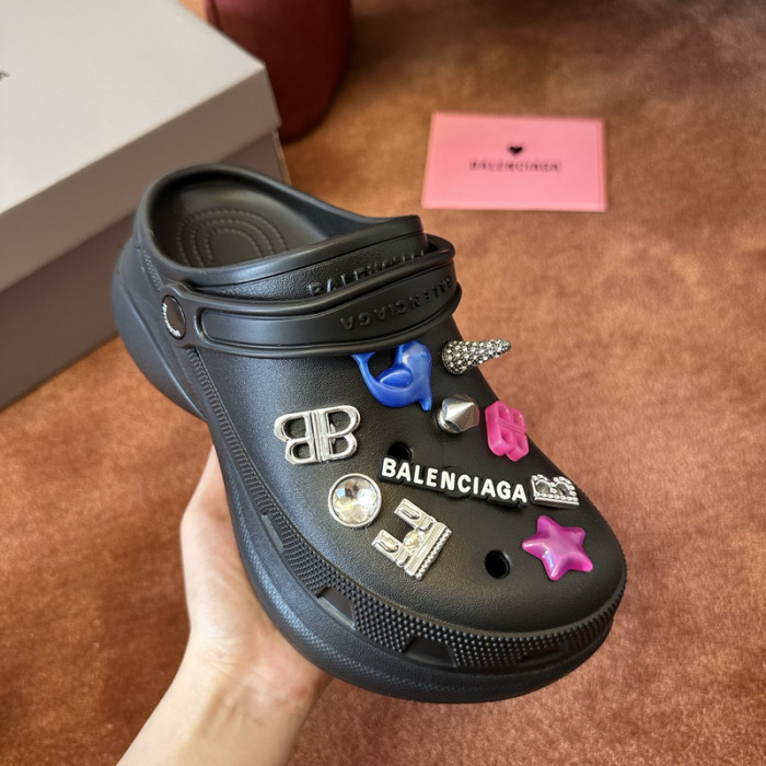Ba1en*iaga sandals