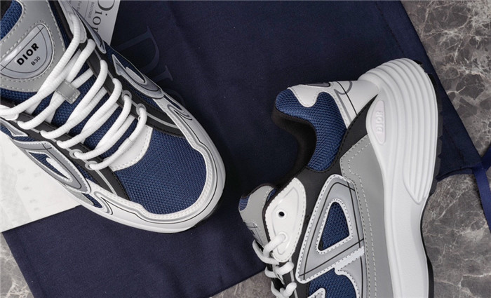 D*or b30 sneaker