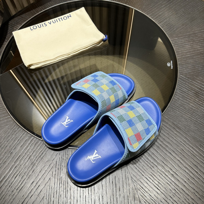 LV SANDALS