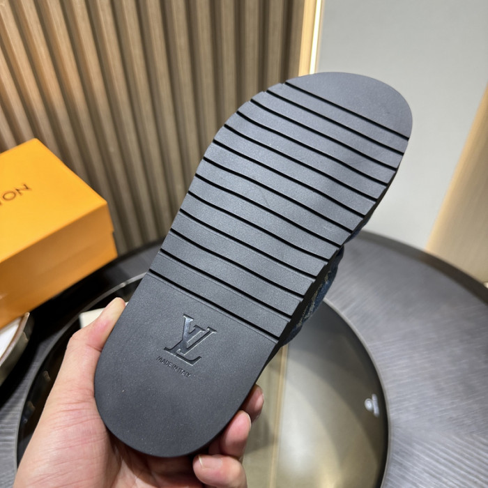 LV SANDALS