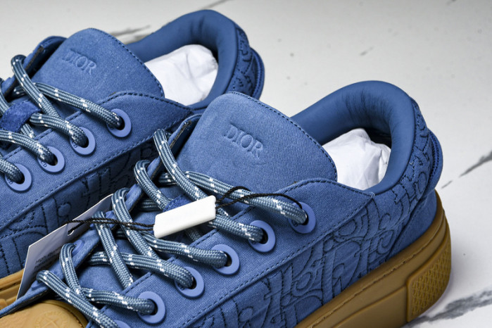 D10r b33 sneaker (eu38-46)