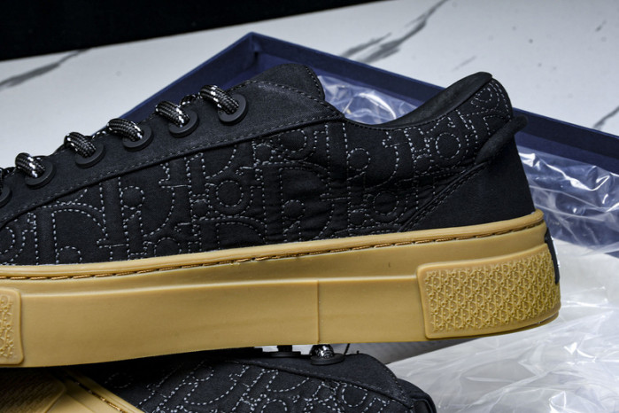 D10r b33 sneaker (eu38-46)