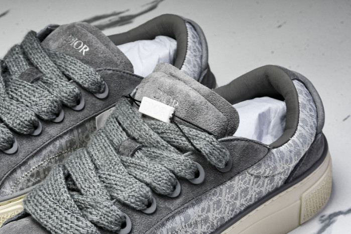 D10r b33 sneaker (eu38-46)