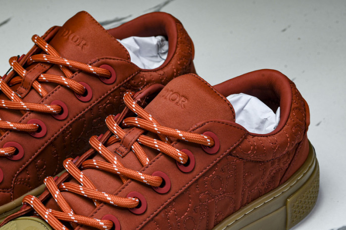 D10r b33 sneaker (eu38-46)