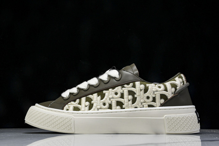 D10r b33 sneaker (eu38-46)