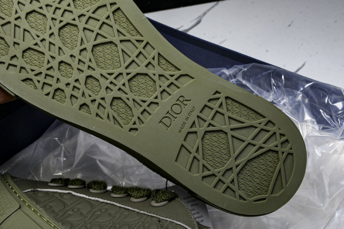 D10r b33 sneaker (eu38-46)