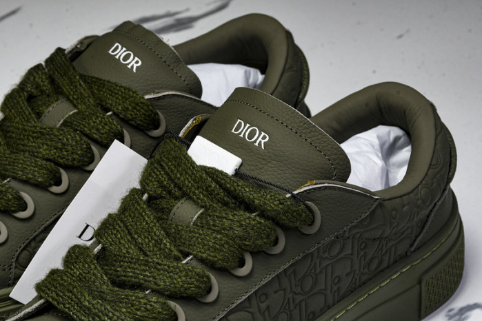 D10r b33 sneaker (eu38-46)