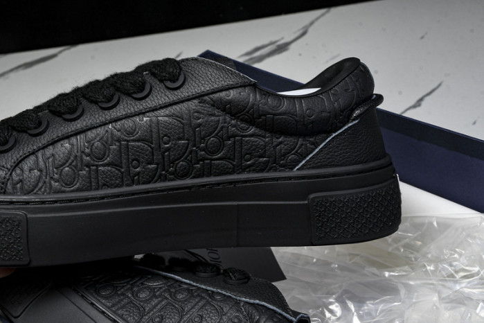 D10r b33 sneaker (eu38-46)