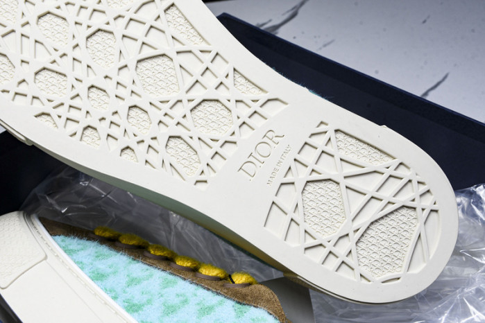 D10r b33 sneaker (eu38-46)