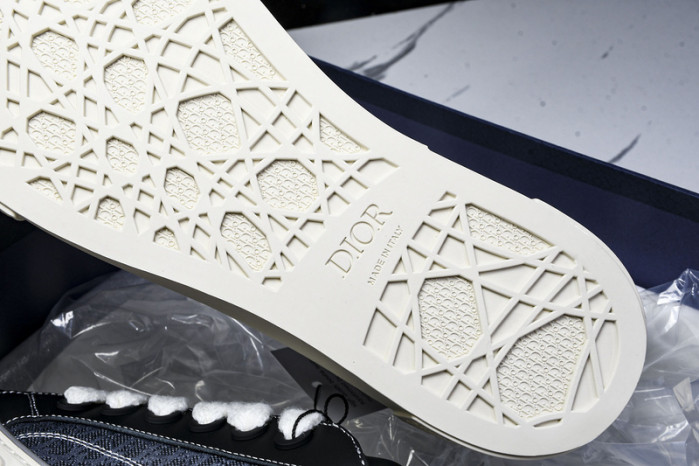 D10r b33 sneaker (eu38-46)