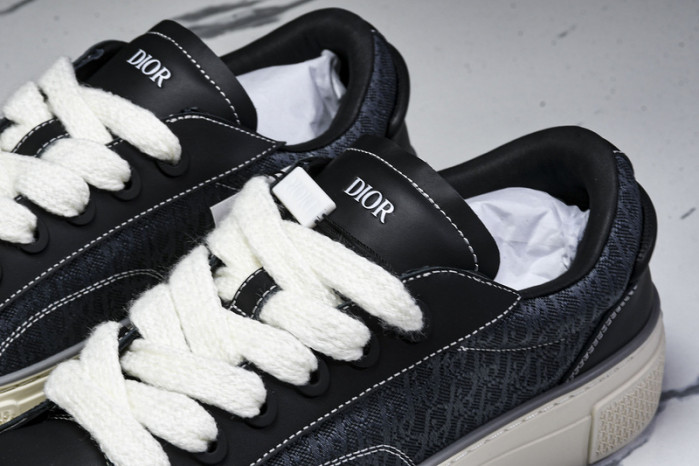 D10r b33 sneaker (eu38-46)